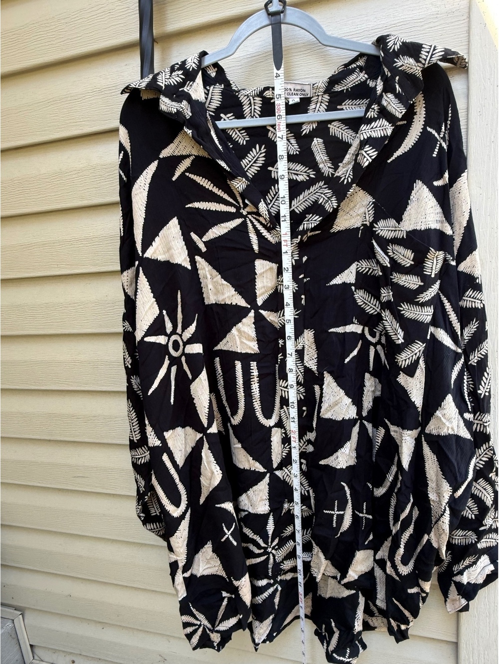 Vikki Vi 2x black and beige floral print hooded cardigan